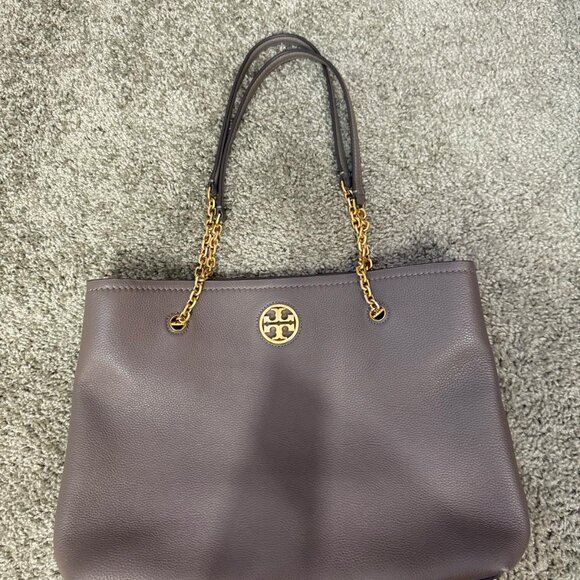 Tory Burch Carson Tote in Silver Maple – Leather Structured Tote Bag - Picture 1 of 8